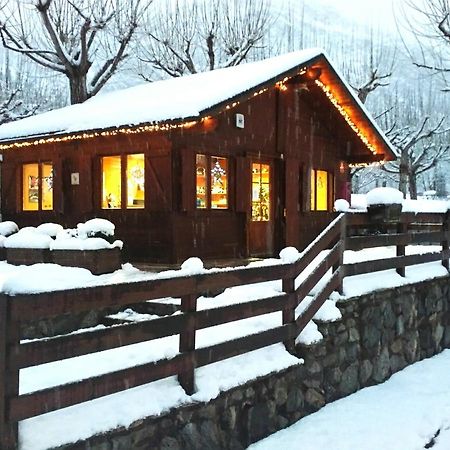 Bungalows Nou Camping La Guingueta D'Aneu Exterior photo