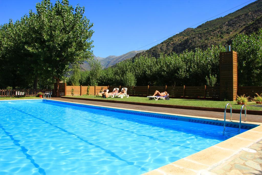 Bungalows Nou Camping La Guingueta D'Aneu Exterior photo