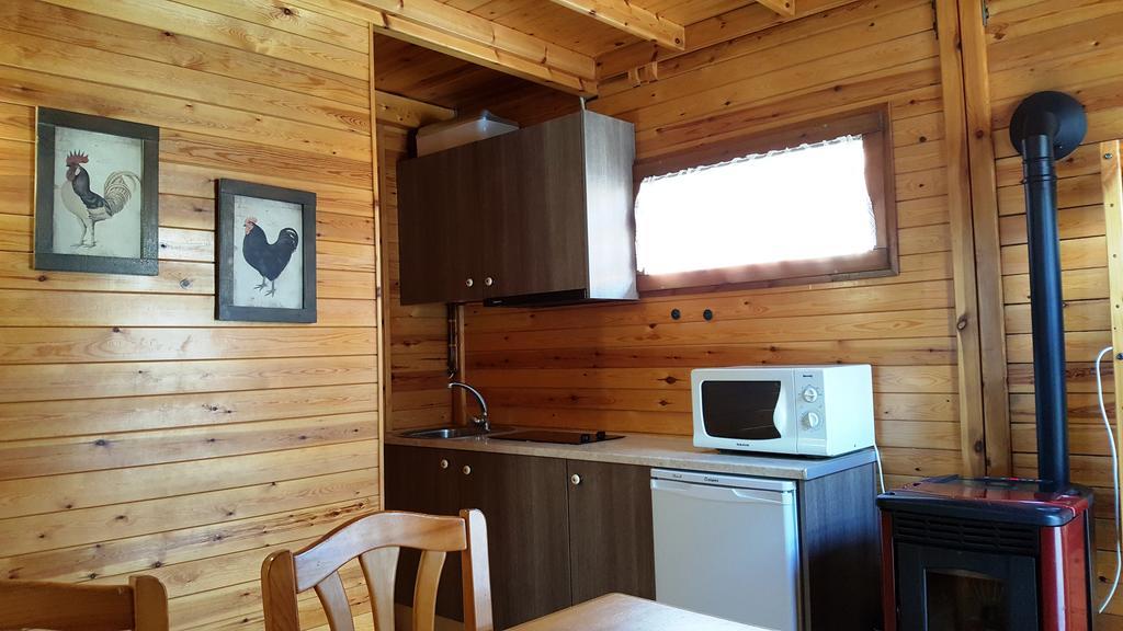 Bungalows Nou Camping La Guingueta D'Aneu Exterior photo