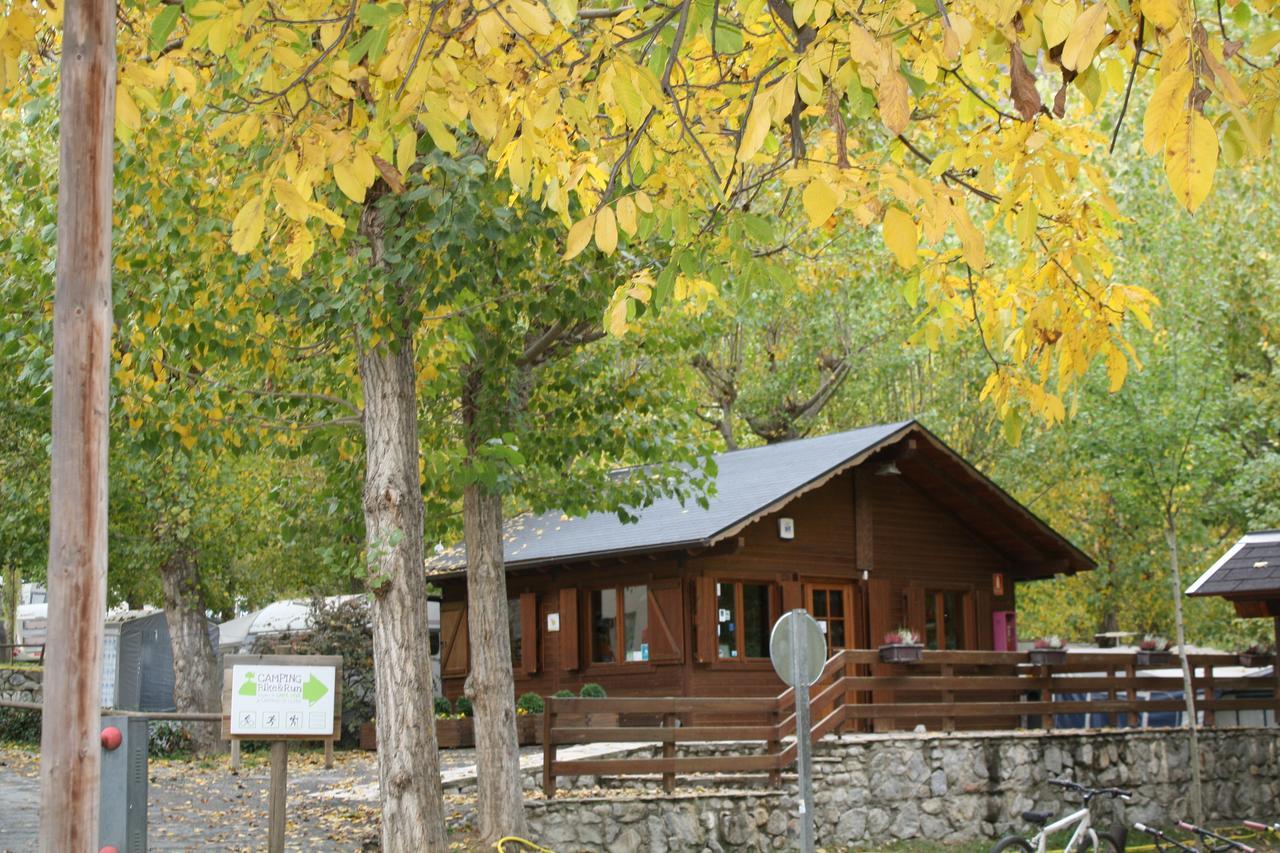 Bungalows Nou Camping La Guingueta D'Aneu Exterior photo