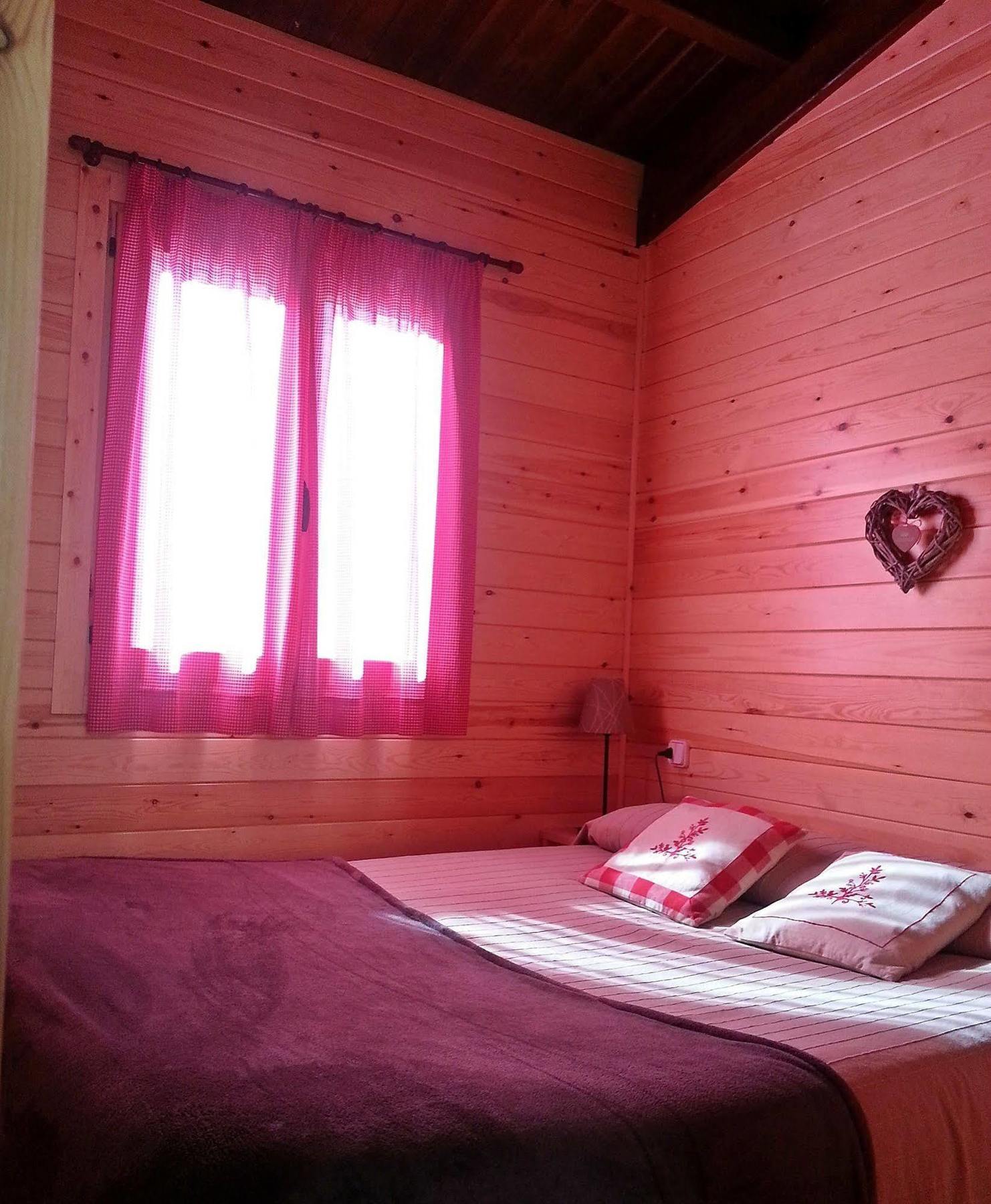 Bungalows Nou Camping La Guingueta D'Aneu Exterior photo